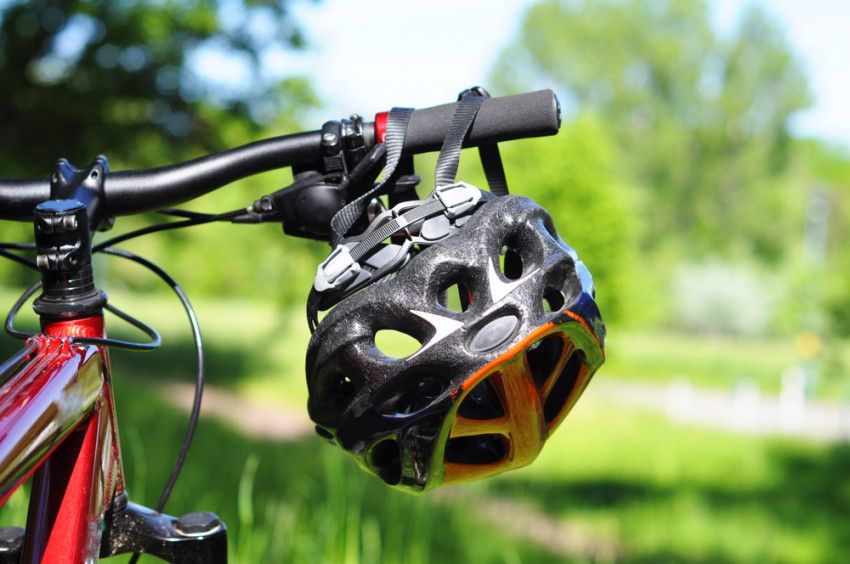 Dit doet een fietsongeluk met je hoofd: voorkom het met een fietshelm